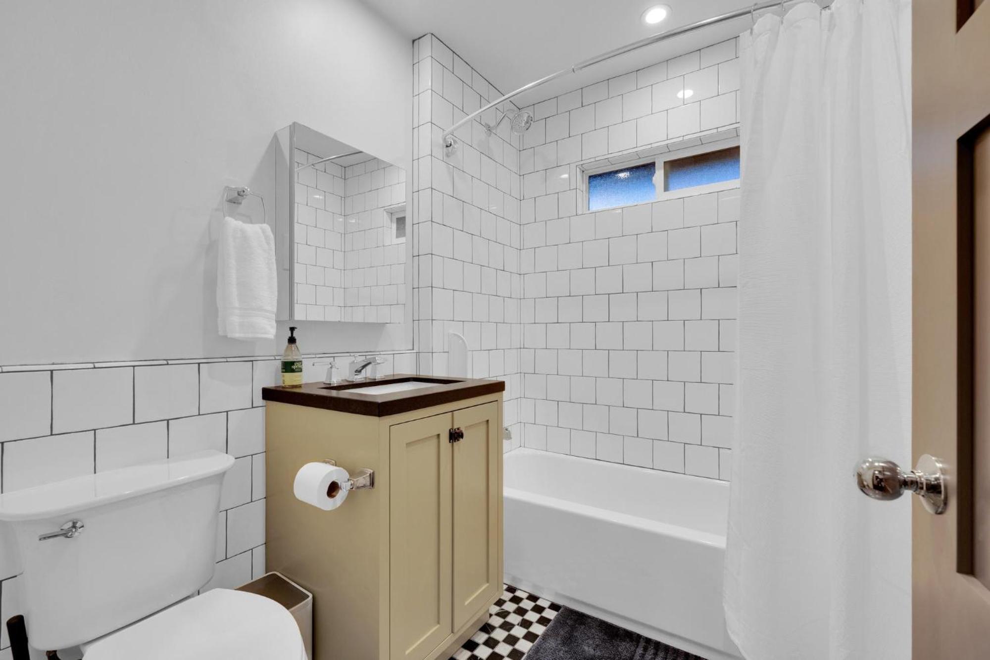Casa Clandestino - Heated Pool Near Dining & Shops * San Diego